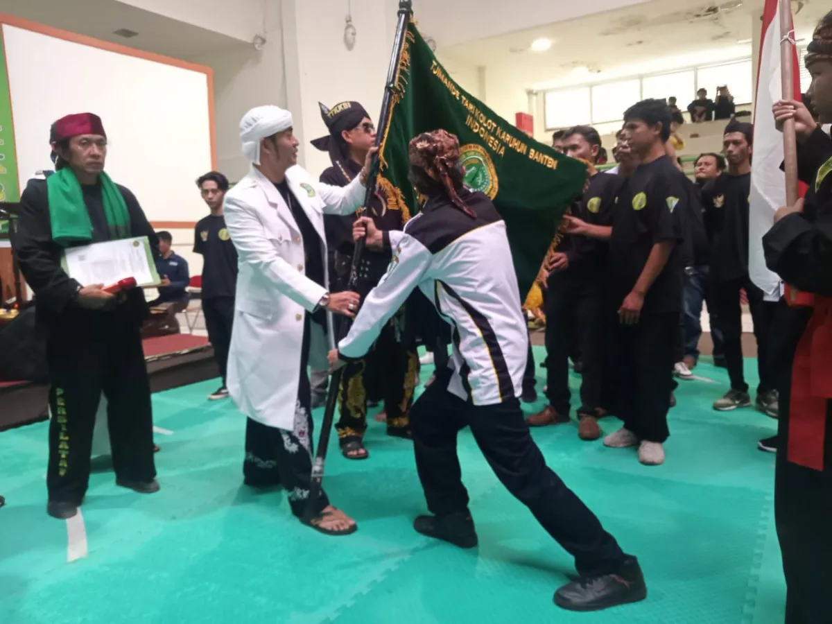 TTKKBI Kukuhkan DPW I Jawa Barat dan DPW II Bandung Raya dengan Meriah di Gedung Laga Silat Sport Jabar Arcamanik Bandung Prosesi Deklarasi Pelantikan TTKKBI DPW I Jawa Barat