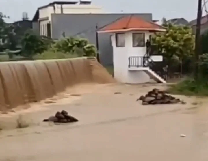 Banjir Parah Melanda Bekasi, Ribuan Warga Terpaksa Mengungsi