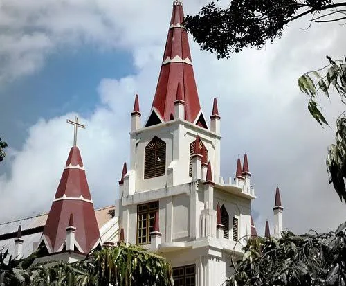 Liturgi Katolik Jumat Agung – 18 April 2025, Warna Liturgi: Merah Peringatan: Santo Eleutherius, Paus; Beata Maria dari Inkarnasi, Pengaku Iman