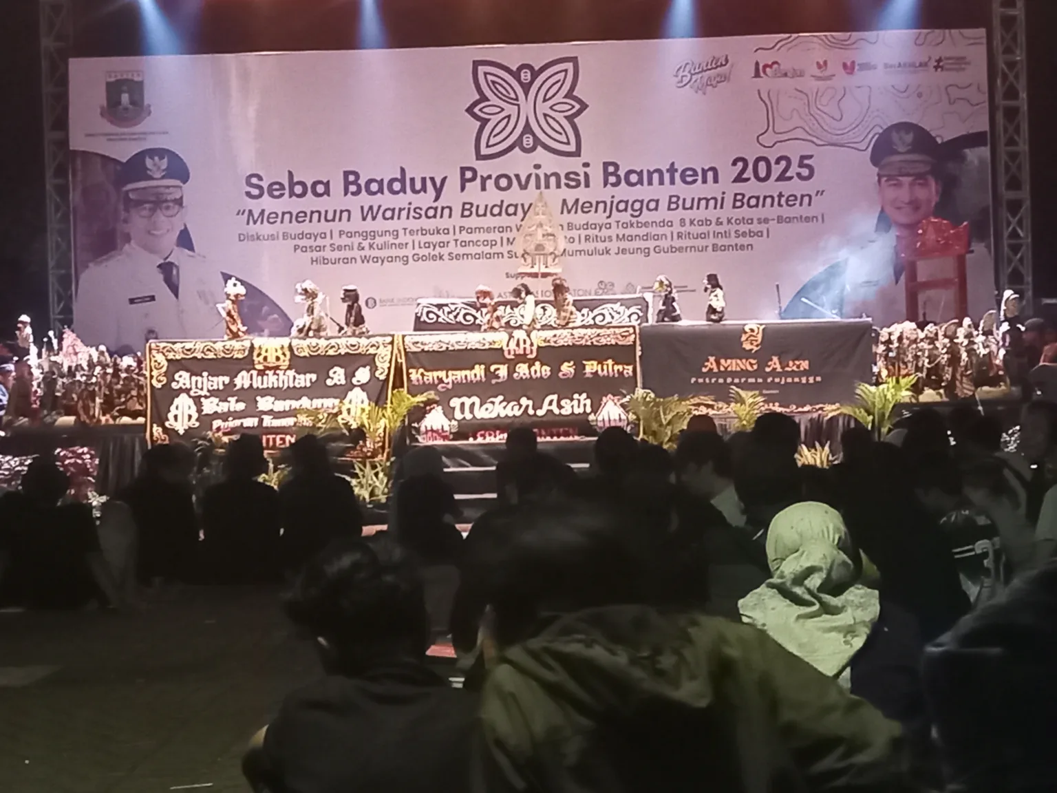Seba Baduy: Langkah dari Kanekes ke Gedung Negara Provinsi Banten, Berjalan Kaki