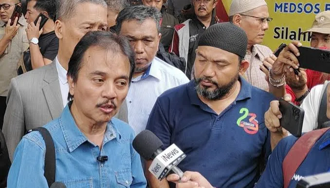 Roy Suryo Ungkap Polemik Ijazah Jokowi ‘Pak Kasmudjo Bukan Dosen Pembimbing’