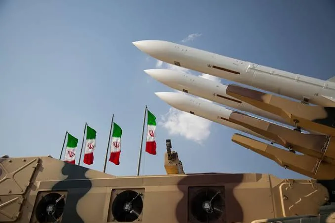 Iran Bantah Terkait Serangan Rudal Houthi ke Bandara Ben Gurion