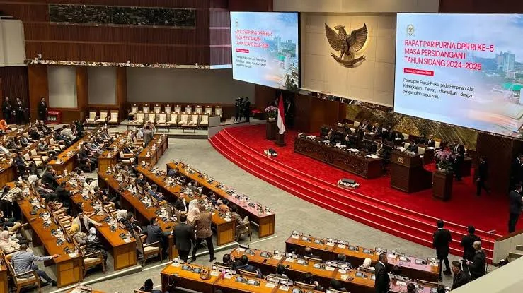 Fraksi PDI-P Cecar Menkop UKM Terkait Target 80.000 Koperasi dan Tudingan ke Partai