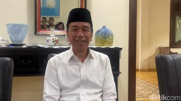Sidang Gugatan Dugaan Ijazah Palsu Jokowi Digelar di PN Solo, Tim TIPU UGM Siapkan Gugatan Tebal dan ‘Kejutan’ Pihak Ketiga