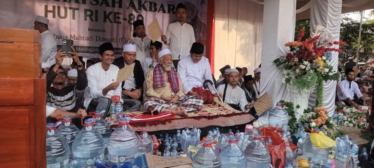 Ribuan Jamaah Hadiri Istighasah Akbar Bersama Abuya Muhtadi di Malingping