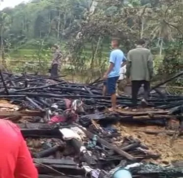 Empat Rumah di Cijaku Terbakar, Kerugian Capai Ratusan Juta