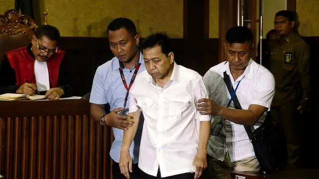 Mengingat Kasus Setnov, Korupsi Proyek E-KTP