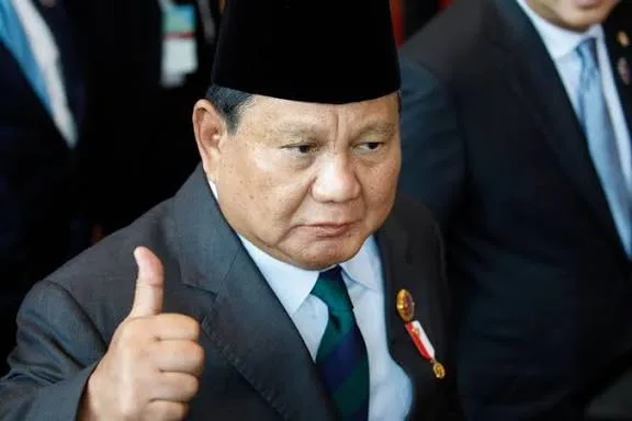 Reshuffle Lagi Ke-6 Kali: Prabowo Merapikan Ulang