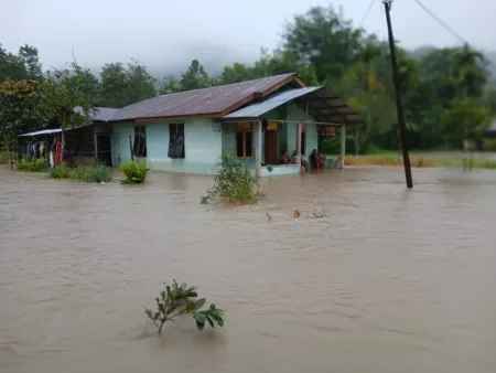 Banjir dan Longsor Beruntun Terjang Empat Kabupaten di Sumatera Utara, Delapan Tewas dan Ribuan Mengungsi