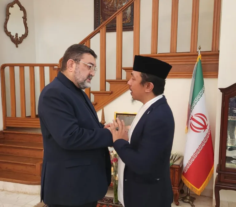 PSI Kirim 100 Karangan Bunga Duka atas Gugurnya Ayatullah Ali Khameinei