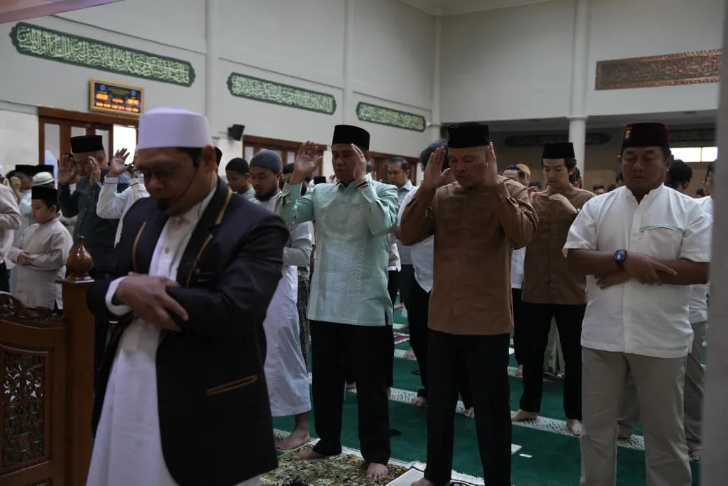 Polda Banten Gelar Sholat Idul Adha 1447 H di Masjid Baiturrahman