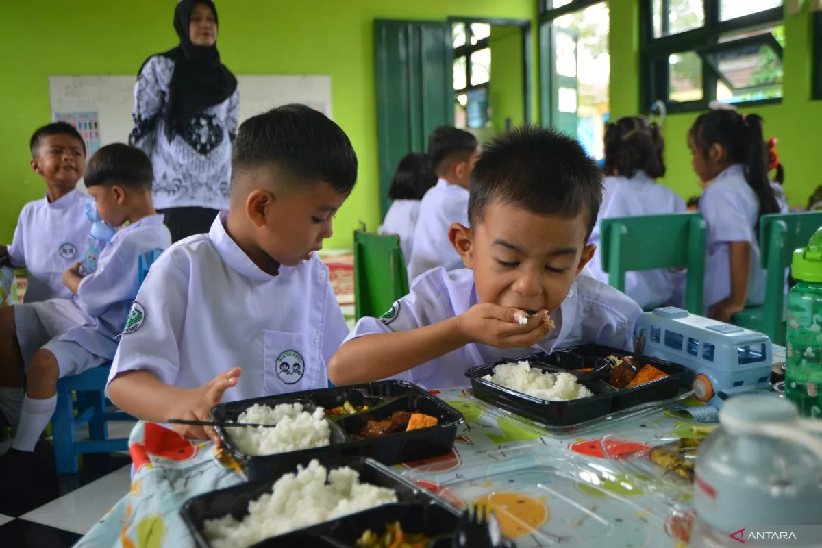 Hitungan Cermat Lapangan, Anggaran MBG Bisa Dikurangi