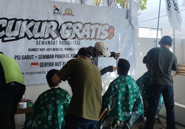 PSI Garut Gelar Cukur Rambut Gratis, Kolaborasi dengan Seniman Pangkas ASGAR Indonesia