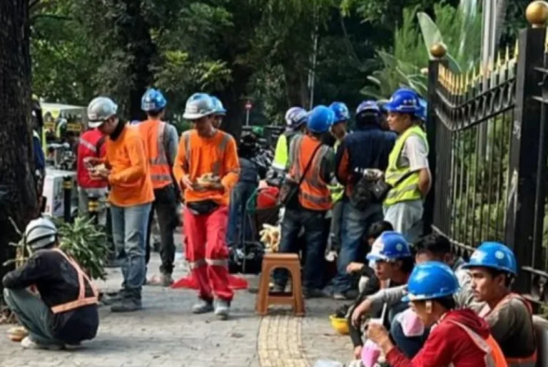 Anggota Satpol PP DKI Luka Enam Jahitan Usai Bentrok dengan Pekerja Proyek di Jaksel