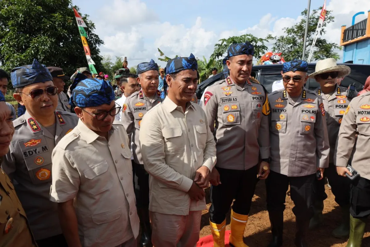 Gebrakan Progam Poliran Kapolda, Polda Banten Tanam Benih Jagung Sebanyak 64.875 Kg di Lahan Seluas 4.325 Ha