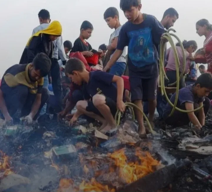 Israel Lancarkan Serangan Bengis, Membom Kamp Pengungsi Gaza: 35 Warga Palestina Tewas