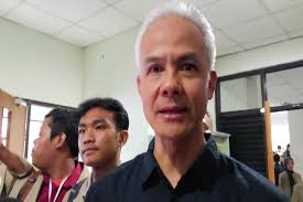 Ganjar Pranowo Usulkan ke PDIP Pecat Jokowi dan Semua Kader yang Tak Sejalan