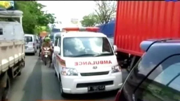 Polda Kalteng Buka Suara Soal Insiden Viral Ambulans yang Diminta Berhenti