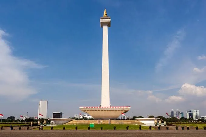 Dicabutnya Status Ibu Kota Jakarta, Warga Grogol Khawatir Tiket Pesawat Mahal