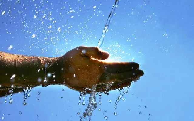 Air Kehidupan: Simbolisme dan Spiritualitas di Empat Tradisi Budaya Termasuk Nusantara